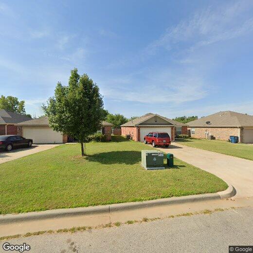 Primary Photo - 704 NE 21st St
