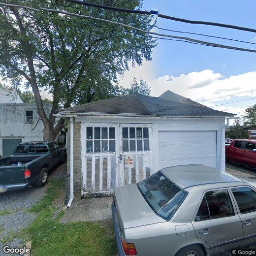 Primary Photo - 104 S 18th St