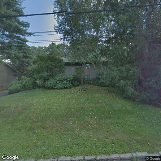 Foto principal - 4 Bedroom 3 Bath Well Kept House in West Harrison $5300