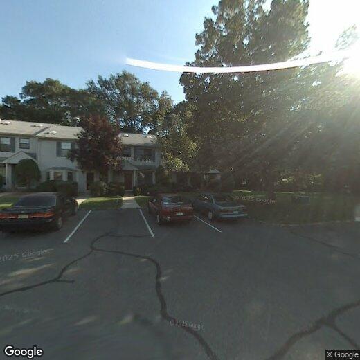 Foto principal - 1405 Maplecrest Rd