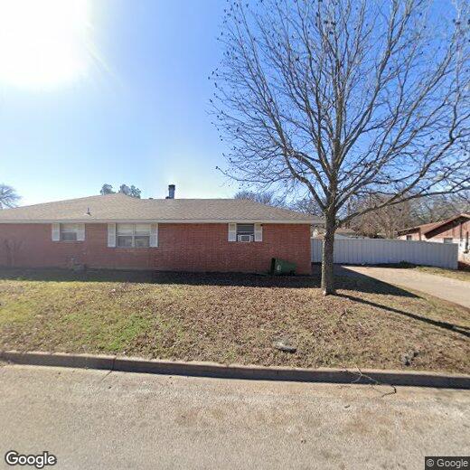 Foto principal - 2913 SE 6th St