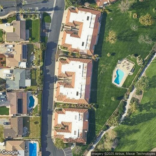 Primary Photo - 1486 Red Hill N Dr
