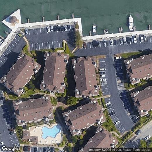 Primary Photo - 421 Harbour Point