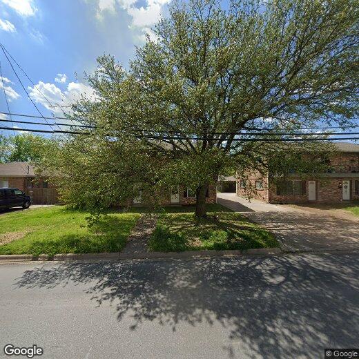 Foto principal - 1710 N Travis St