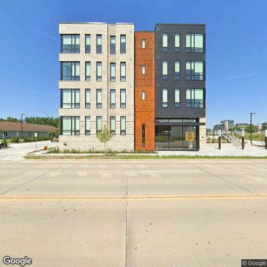 Primary Photo - 2100 Holmgren Way