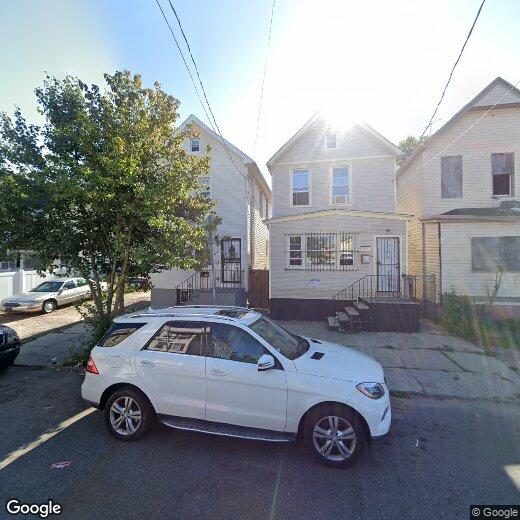 Primary Photo - 456 S 18th St