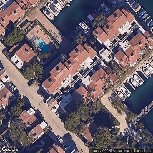 Primary Photo - 7140 Marina Pacifica Dr S