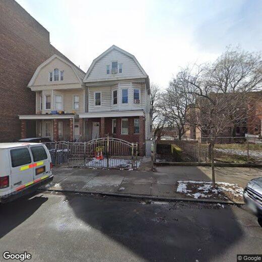 Primary Photo - 306 E 206th St