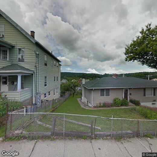 Primary Photo - 198 Maple St