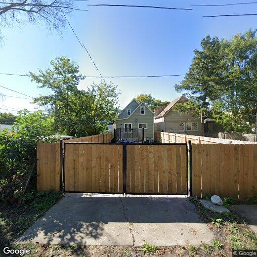 Primary Photo - 3 bedroom in Chicago IL 60628