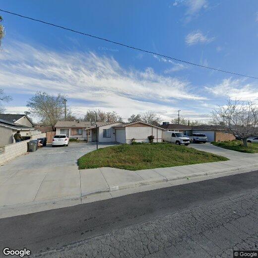 Primary Photo - 1341 E Ave R