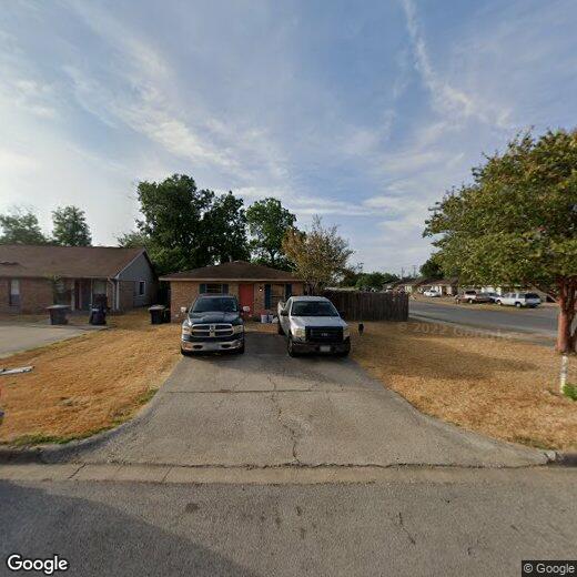 Primary Photo - 1402 Gramma Ct
