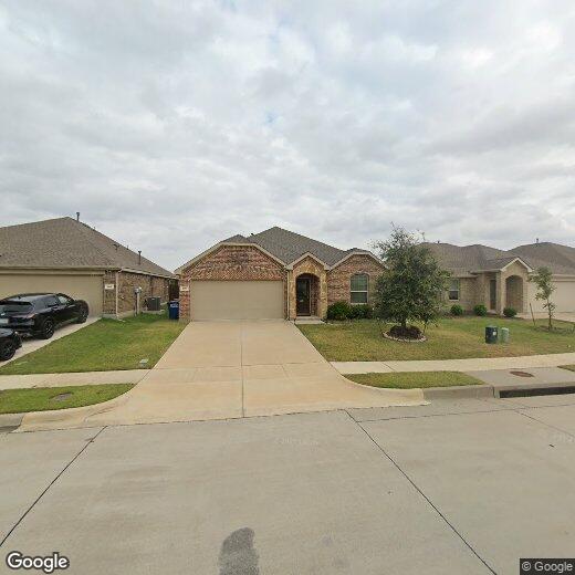 Primary Photo - 806 Spruce Ln