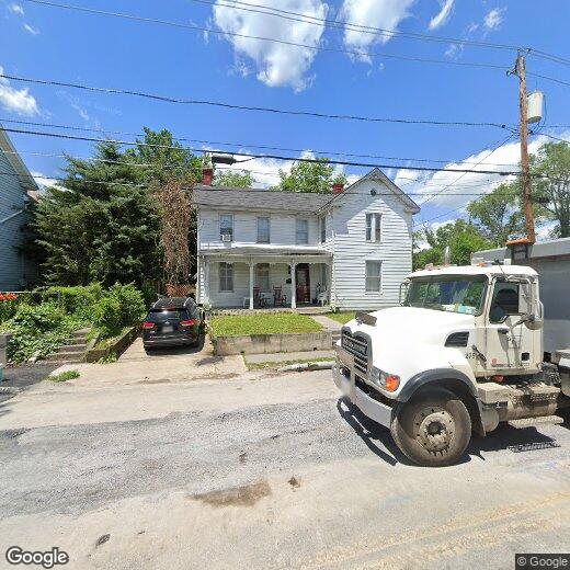 Primary Photo - 517 1/2 N Cameron St