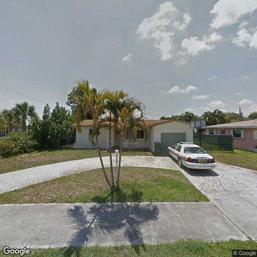 Foto principal - 6740 SW 10th Ct