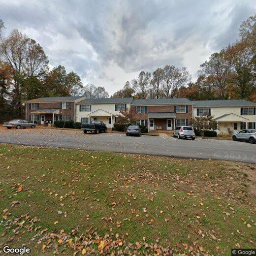 Primary Photo - Cute Three bedroom, 2.5 bath townhome in B...