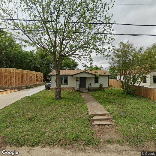 Primary Photo - 1025 Oakwood Ave
