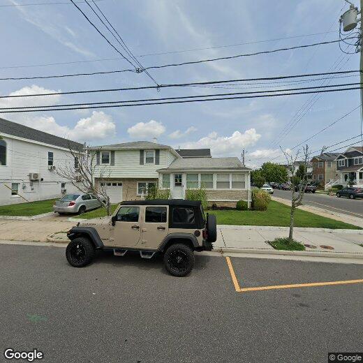 Primary Photo - 640 Simpson Ave
