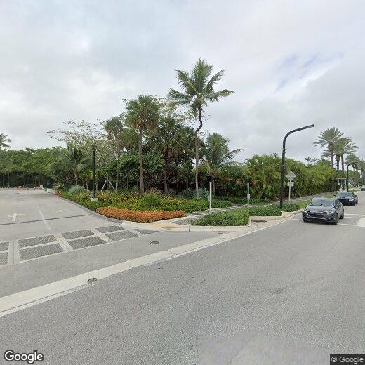 Foto principal - 9801 Collins Ave