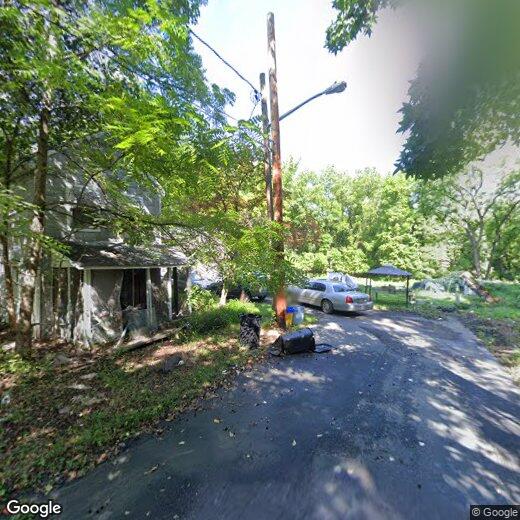 Primary Photo - 116 Oak St