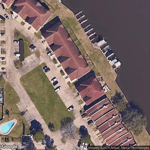 Primary Photo - 16 Regency Point