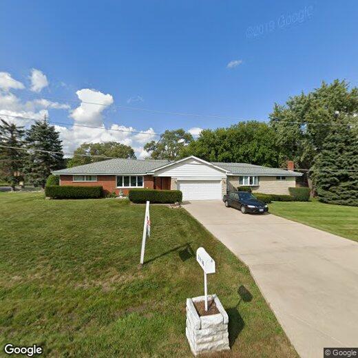 Primary Photo - 21W146 Tee Ln