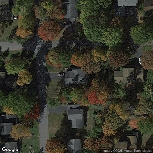 Primary Photo - 11 Longmeadow Ln