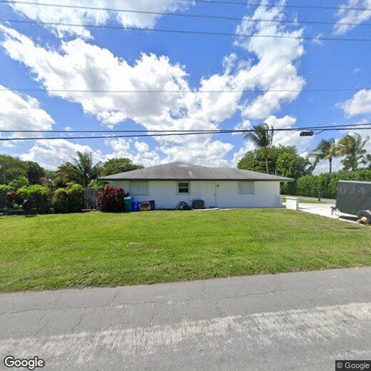 Amazing 4/4 With Pool On Canal House Rental in Boynton Beach, FL