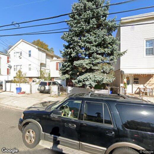 Primary Photo - 44 Linden St