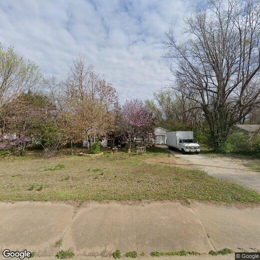 2214 W Wedington Dr, Fayetteville, AR 72701 House Rental in