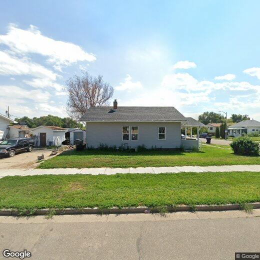 Primary Photo - 4 bed 2 bath house for rent in Williston ND