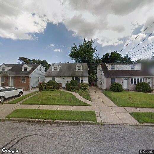 70 Exeter St, Williston Park, NY 11596 House for Rent in Williston