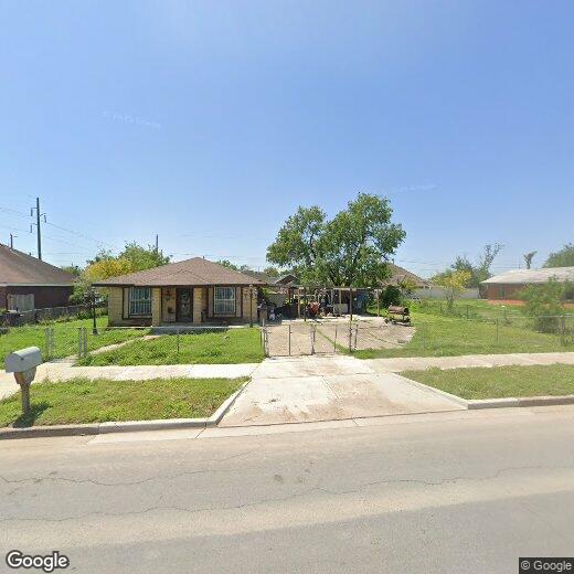 Foto principal - 2405 Helena Ave