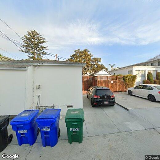 Primary Photo - 1453 Thomas Ave