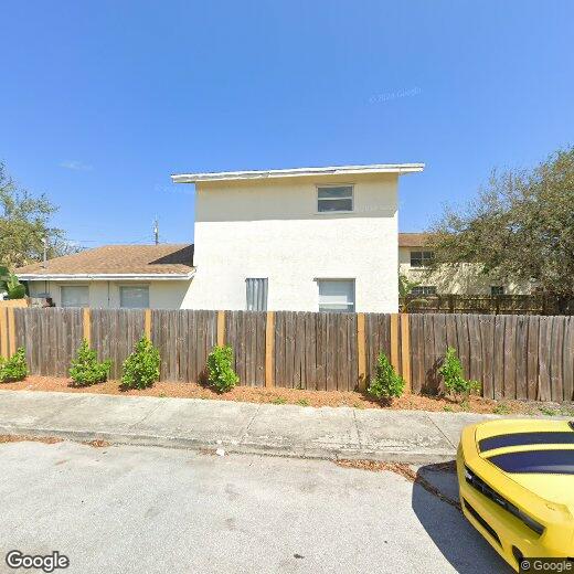 Primary Photo - 717 Washington Ave