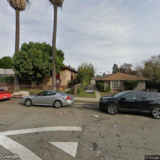 Primary Photo - 662 N Gordon St