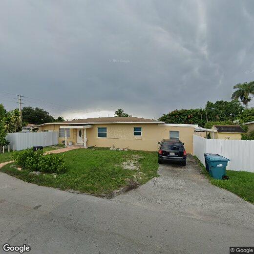 Primary Photo - 6595 SW 33rd St