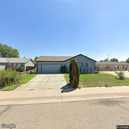 Primary Photo - 330 32nd Ave