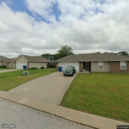 2795 Neosho Heights Ave, Neosho, MO 64850 House Rental in Neosho, MO