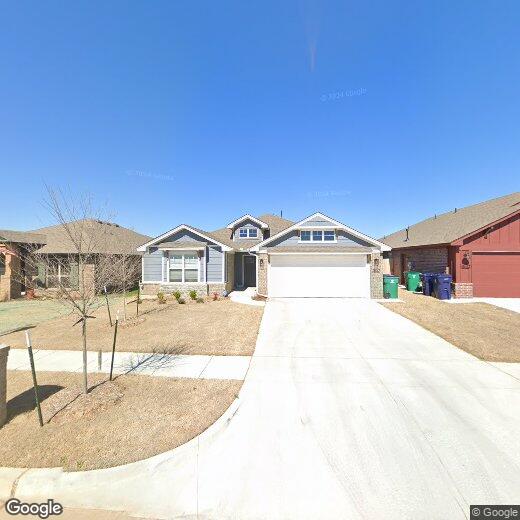 Foto principal - 16117 Quiet Storm Dr