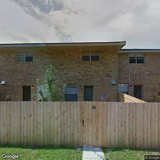 Primary Photo - 126 Lakewood Dr