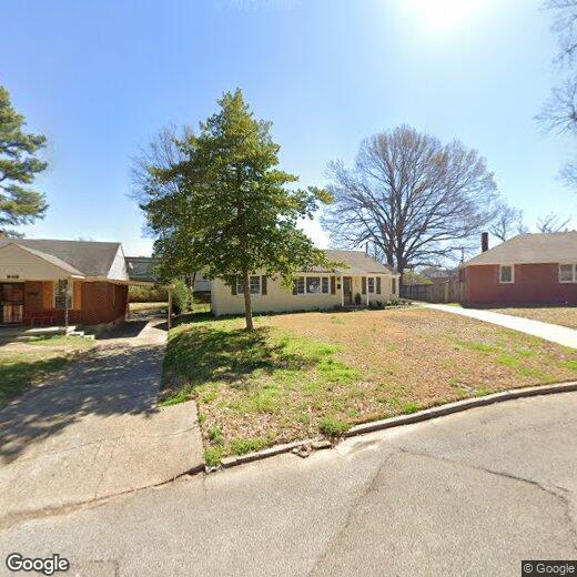 Primary Photo - 852 S Mendenhall Rd