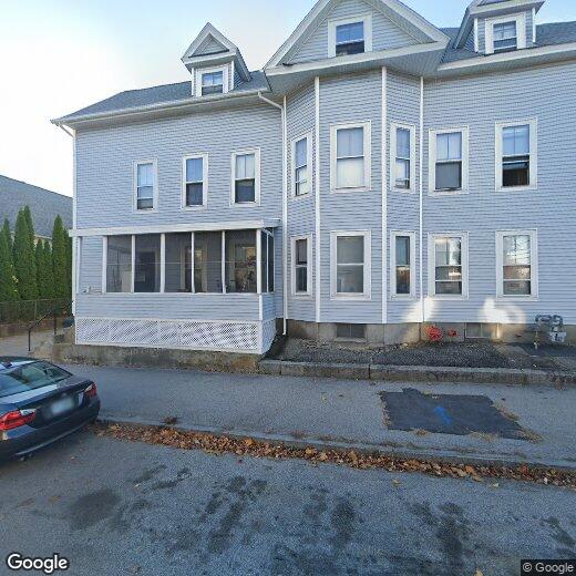 195 Bridge St Unit 14, Manchester, NH 03104 Room for Rent in