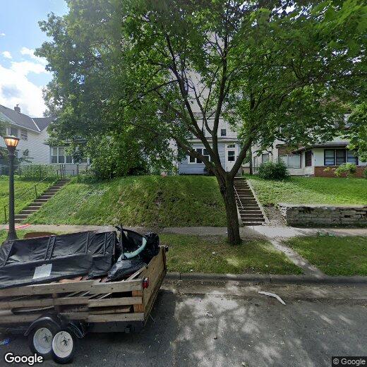 Foto principal - 818 Edmund Ave W