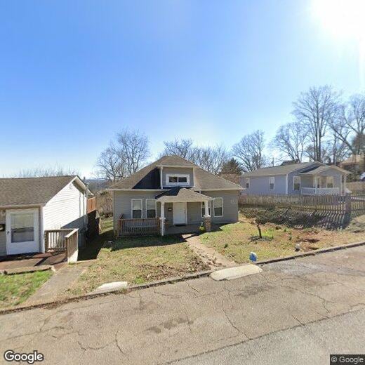 Foto principal - 614 W 2nd Ave