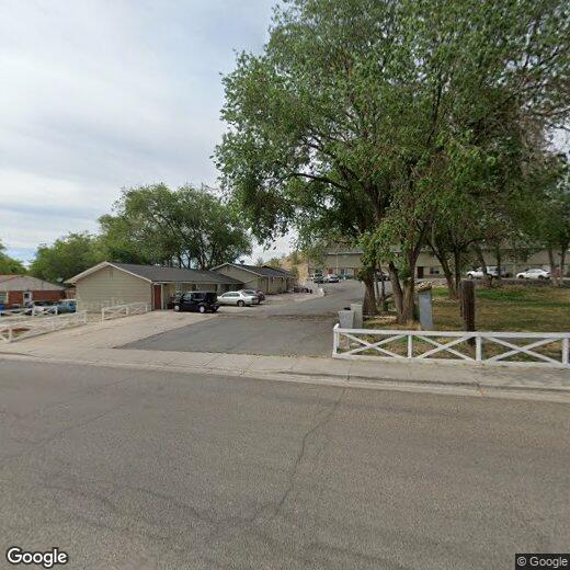Primary Photo - 1002 E Poplar St