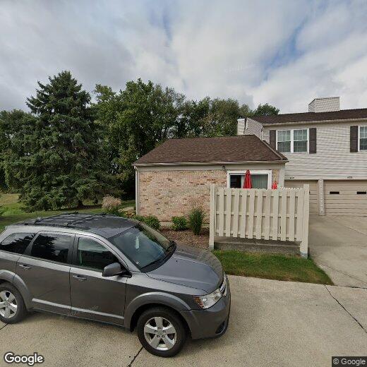 Primary Photo - 44518 N Bunker Hill Dr