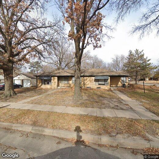 Foto principal - Spacious 2 bedroom with finished basement!