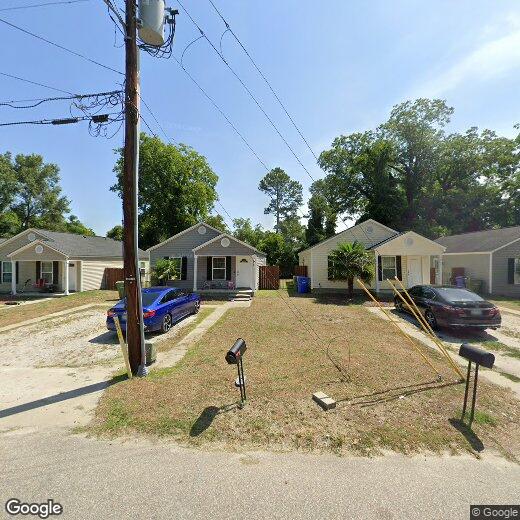 Primary Photo - 2 br, 1.5 bath House - 233 Columbian St.