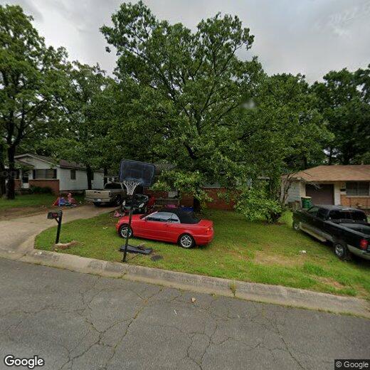 Foto principal - 77 Somerset Dr